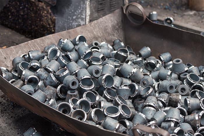 延吉水泥厂网架安装